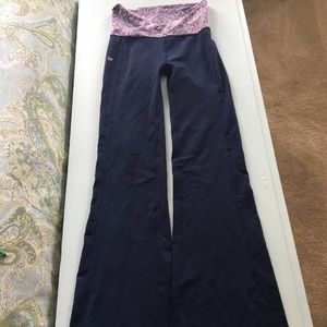 Lilly Pulitzer Pants - Lilly Pulitzer XS Navy Workout athletic yoga pants Lilly Pulitzer Pants - Lilly Pulitzer XS Navy Workout athletic yoga pants